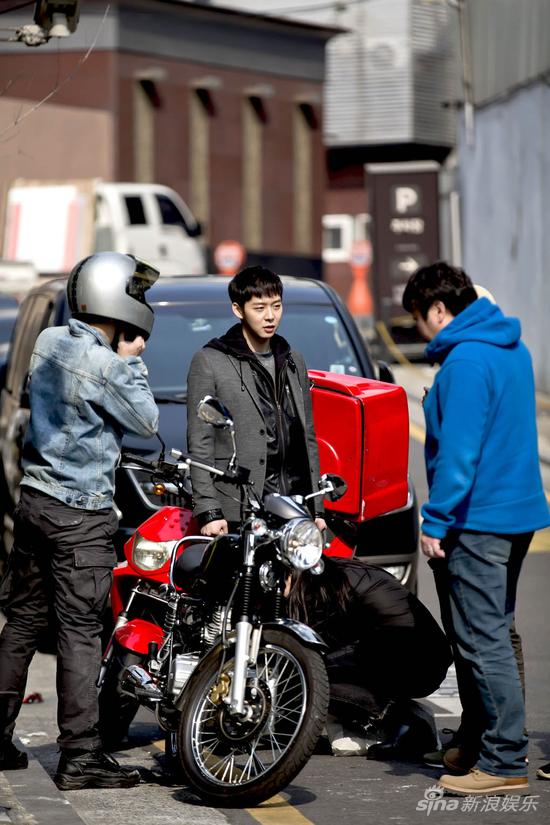 《看到味道的少女》片场