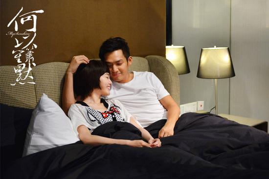 钟汉良唐嫣甜蜜相拥