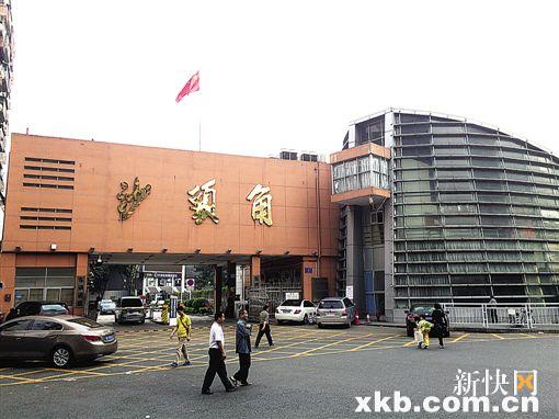 ■中英街属于沙头角海关管辖范围,多名走私人员由此“运货”。新快报记者 张国锋/摄