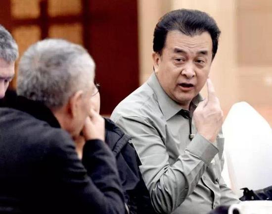 2015年3月7日,北京,黄宏现身全国政协十二届三次会议文艺界别讨论会。