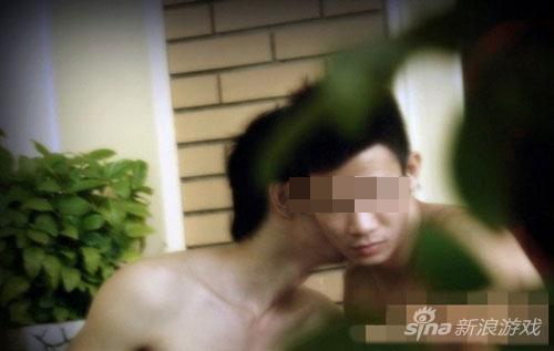 男子用同性社交软件约小鲜肉反被抢