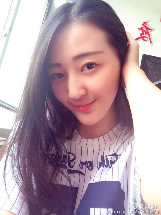 17岁艺考女神长得太美 其他人不愿与她同场 