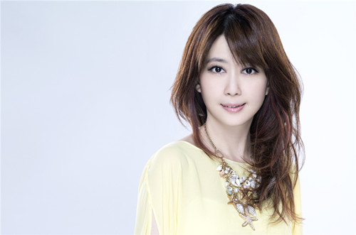 孟庭苇现身江苏演出献唱经典歌曲|孟庭苇|歌曲