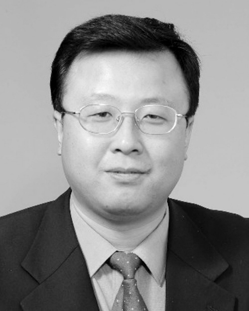 马旭,男,汉族,1969年5月出生,1992年8月参加工作,1994年2月加入中国共产党,大学学历,学士学位,现任沈阳市委组织部副巡视员,拟任沈阳市大东区委常委。