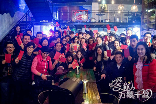 劳模黄圣依带病拍戏 《爱你》