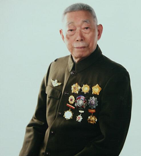 方子翼