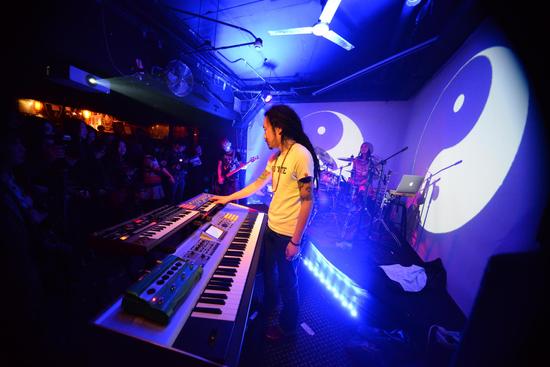 云游乐队再登北京舞台献唱电子乐|电子乐|乐队