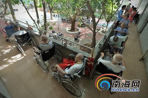 米铺老年公寓内的失能老人们。本版图片均由南国都市报记者刘孙谋摄