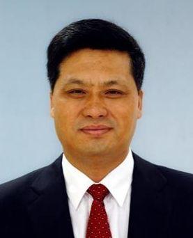 3月,马兴瑞以广东省委副书记的高配身份接替王荣任深圳市委书记。