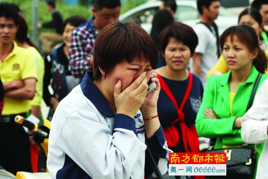 38岁单亲妈妈遭遇飞来横祸,车祸夺去了她两个至亲的生命。
