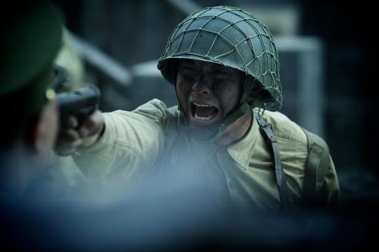 《菜鸟》多重反转戏中戏