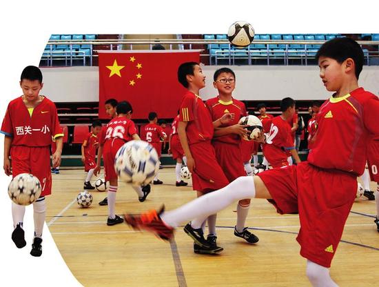 秀球技展身手 我省青少年校园足球活动启动