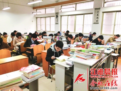 安工大惊现最牛考研班 全班22个同学考研成