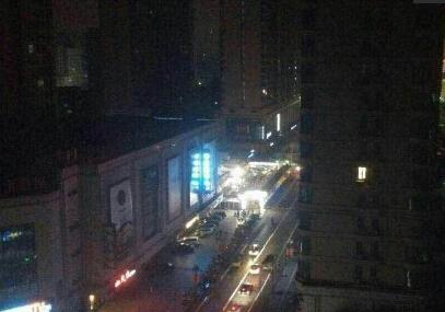 郑州曼哈顿广场深夜发生酒后斗殴，一人丧命