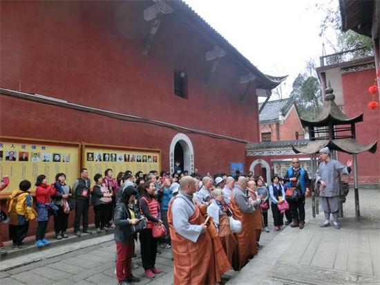 韩国奉先寺一行朝礼三祖禅寺