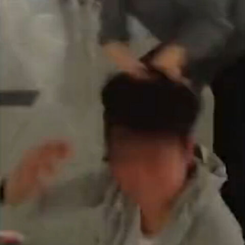 重庆女学生打架视频曝光飞踹掴掌拽头发