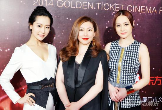 钟欣潼 白冰获奖