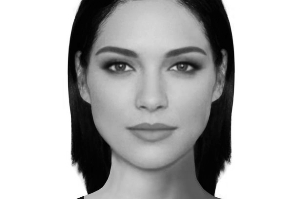 软件在合成的时候考虑了诸如嘴唇的厚度、鼻子的长度和宽度以及发际线的高低等等因素。