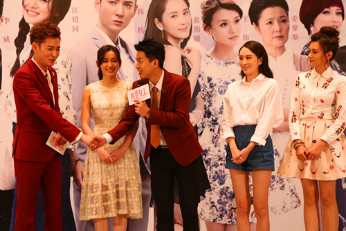 李威新戏挑战腹黑男 与韩栋争香斗爱