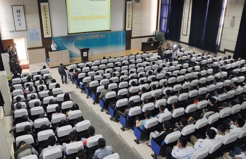 华东交大:开通智慧校园平台智过愚人节