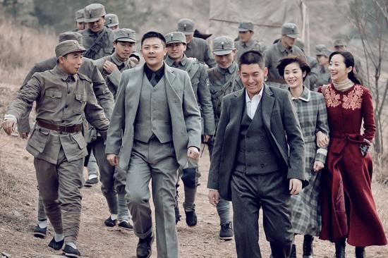 《巨浪》展示“青春、正当红”