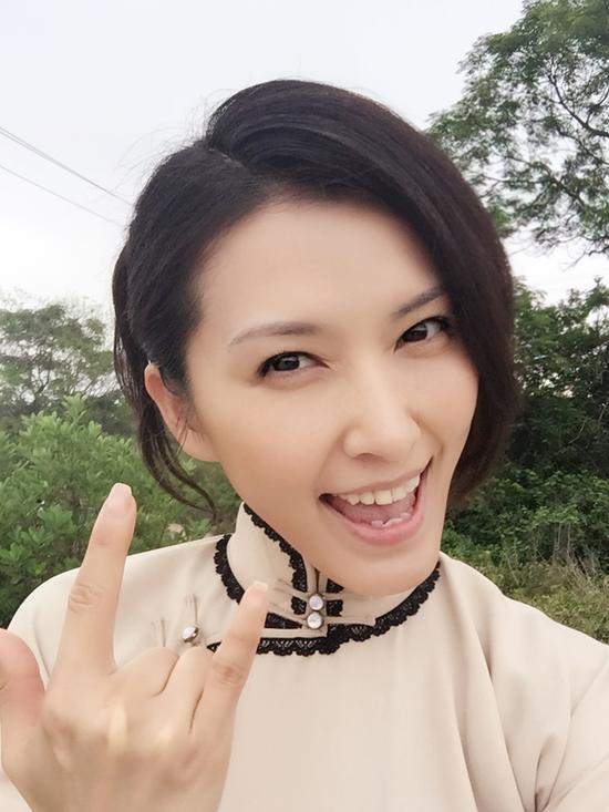 愚人节变娱人节!徐洁儿呼吁关注抑郁症|徐洁儿|抑郁症|自拍_新浪娱乐_新浪网