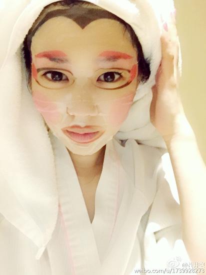 苍井空晒<em>性感睡衣</em>派对<em>照片</em> - 手机新浪网