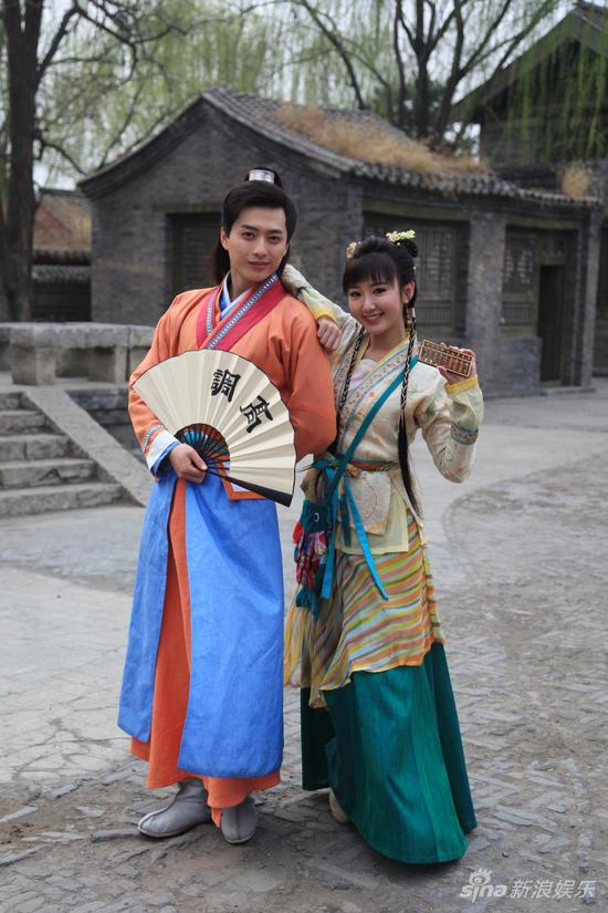 男一韩承羽女一毛晓彤