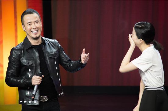 杨坤只挑女学员 揭张杰妻管严|杨坤|《最美和声