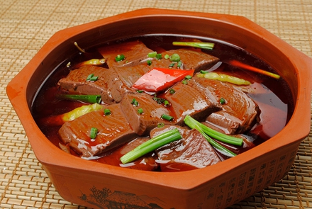 流言揭秘:鸭血是猪血冒充还致癌?