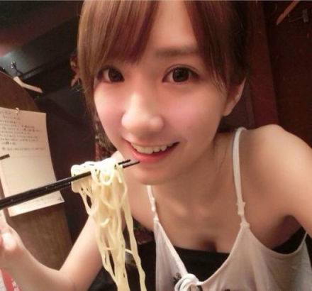 台新一代校花“女神”甜美火辣 被称仙女