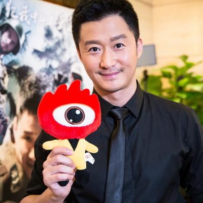 吴京现身福州 宣传电影《战狼》