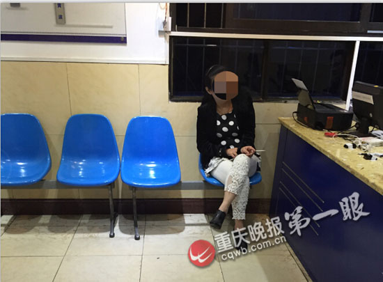 女子深夜报警称有十几万元的密码箱掉在出租车上