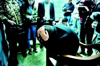 抓醉司机牵出网上逃犯 中间人号称内部搞定醉驾