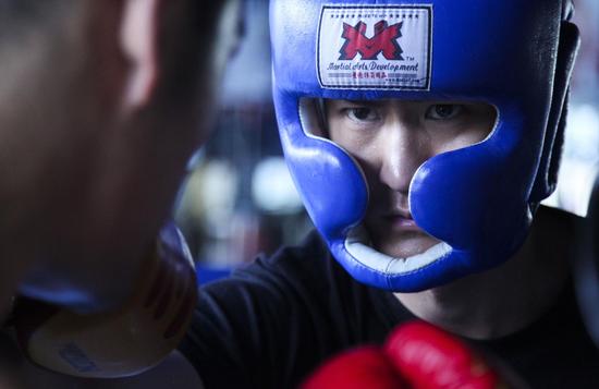 《一起长大》剧照