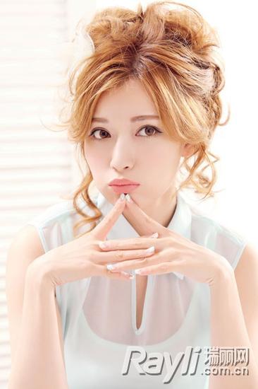 初秋夜跑Girl 面部清洁你做好没