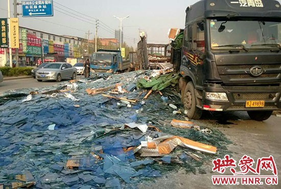 据警方介绍,此次事故并没有造成人员伤亡