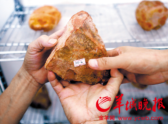 出土的石器标本 羊城晚报记者 郑迅摄(资料图)