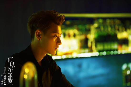 黄子韬侧颜忧郁迷人