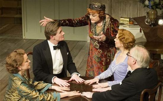 《欢乐的精灵》剧照