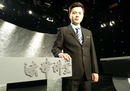 河北小伙逆袭:保安到《法律讲堂》最年轻主讲