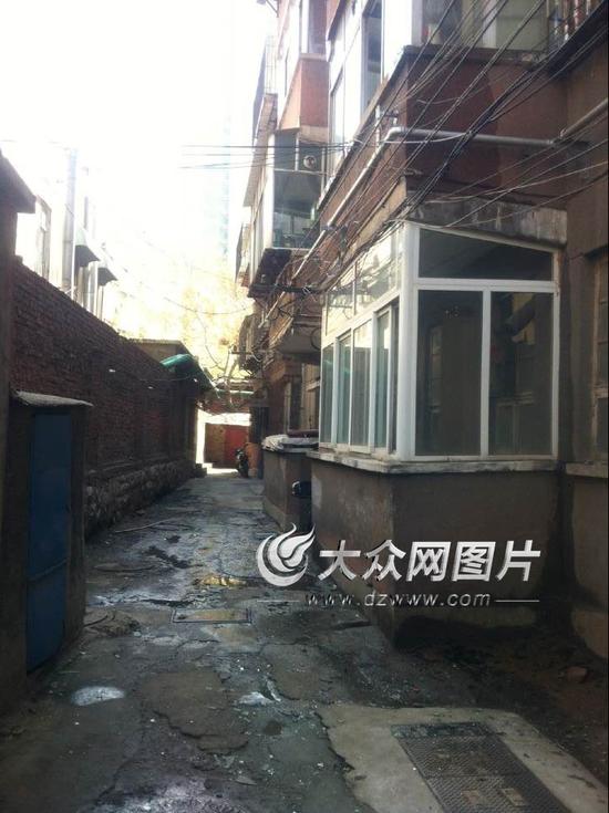 火灾后的居民楼现状