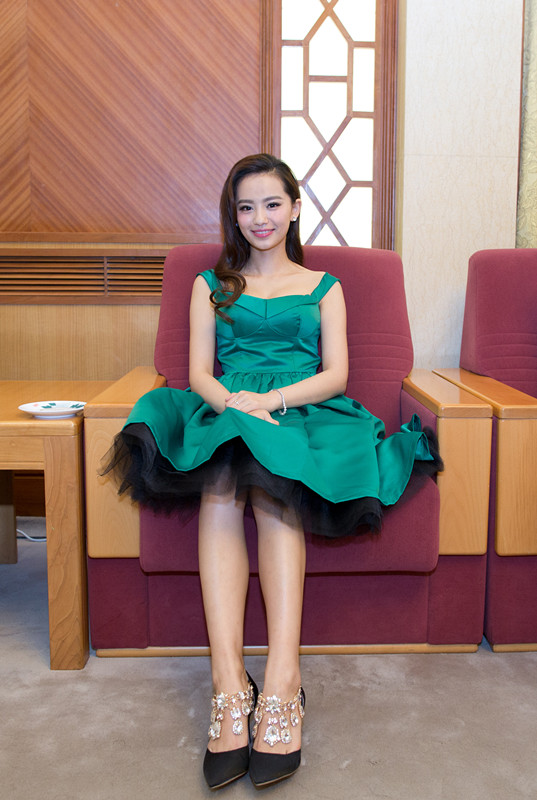 王禛与安泽豪上演牧羊女与缉毒警之恋