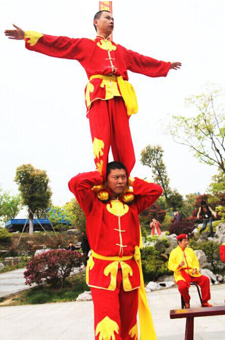 善卷风景区沉浸在节日欢乐的海洋之中(杨壮波/摄影)