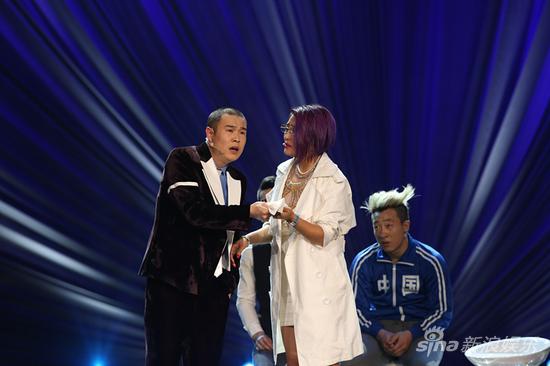 小沈阳和美女搭戏