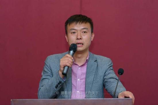 七賢民俗村總經(jīng)理李魯勝致歡迎辭