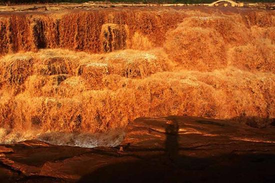 沿着黄河领略黄土风情