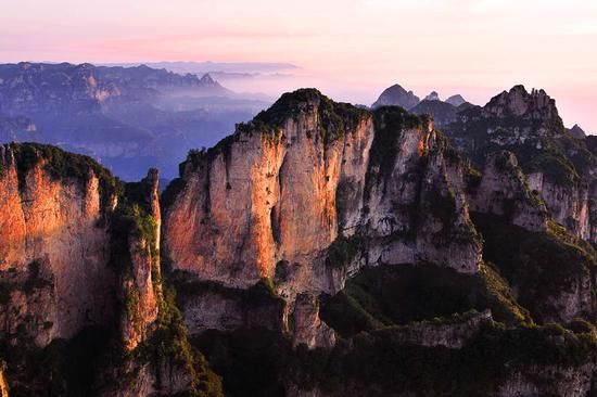 王莽岭锦屏迎日