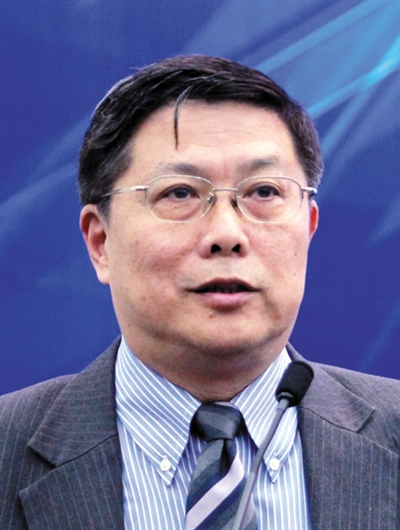 汤敏 国务院参事室参事,曾任亚洲开发银行驻中国代表处首席经济学家