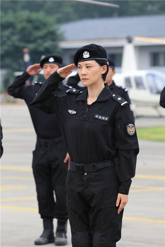 特警力量首播网友期待相爱相杀